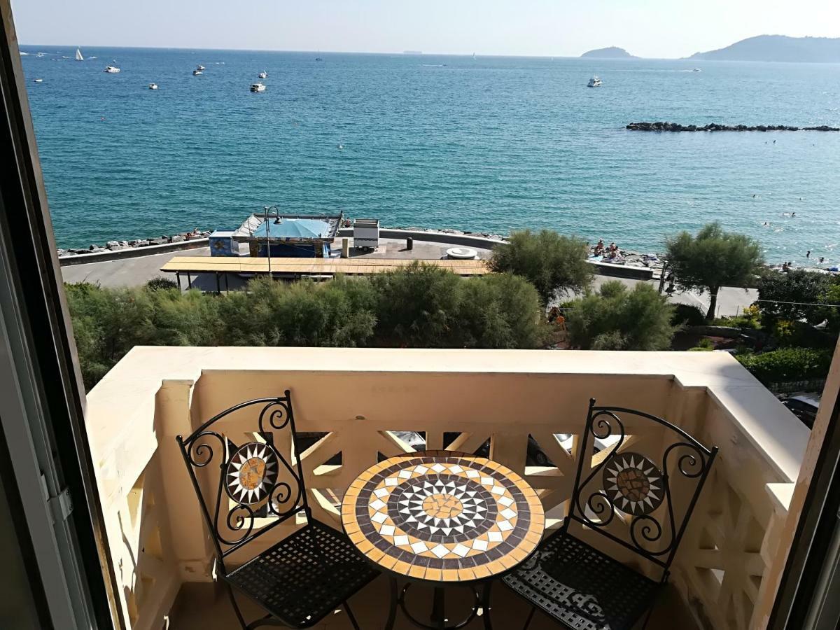 Apartamento Il Faro Dei Poeti Lerici Exterior foto